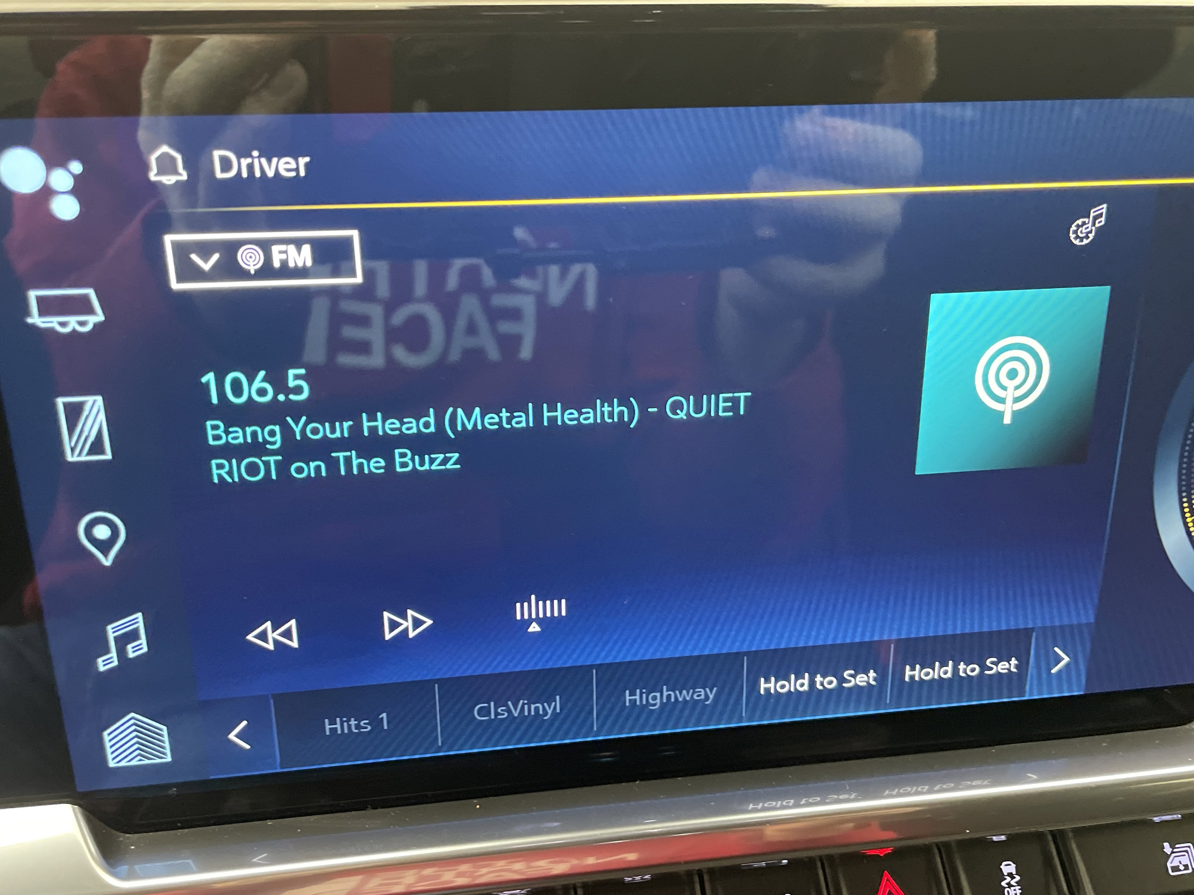 2022 Chevrolet Silverado 1500 4WD Crew Cab Standard Bed LT