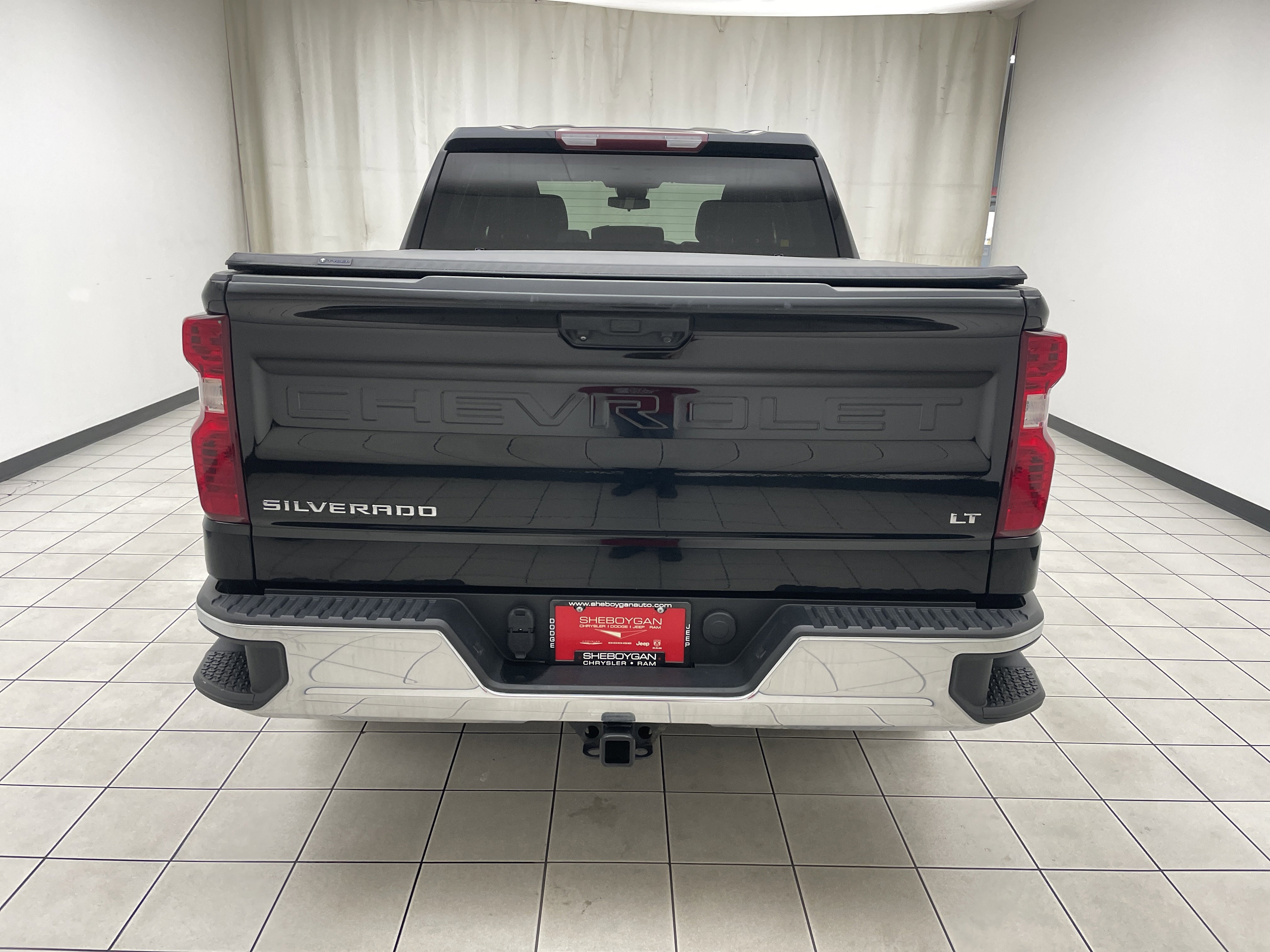 2022 Chevrolet Silverado 1500 4WD Crew Cab Standard Bed LT