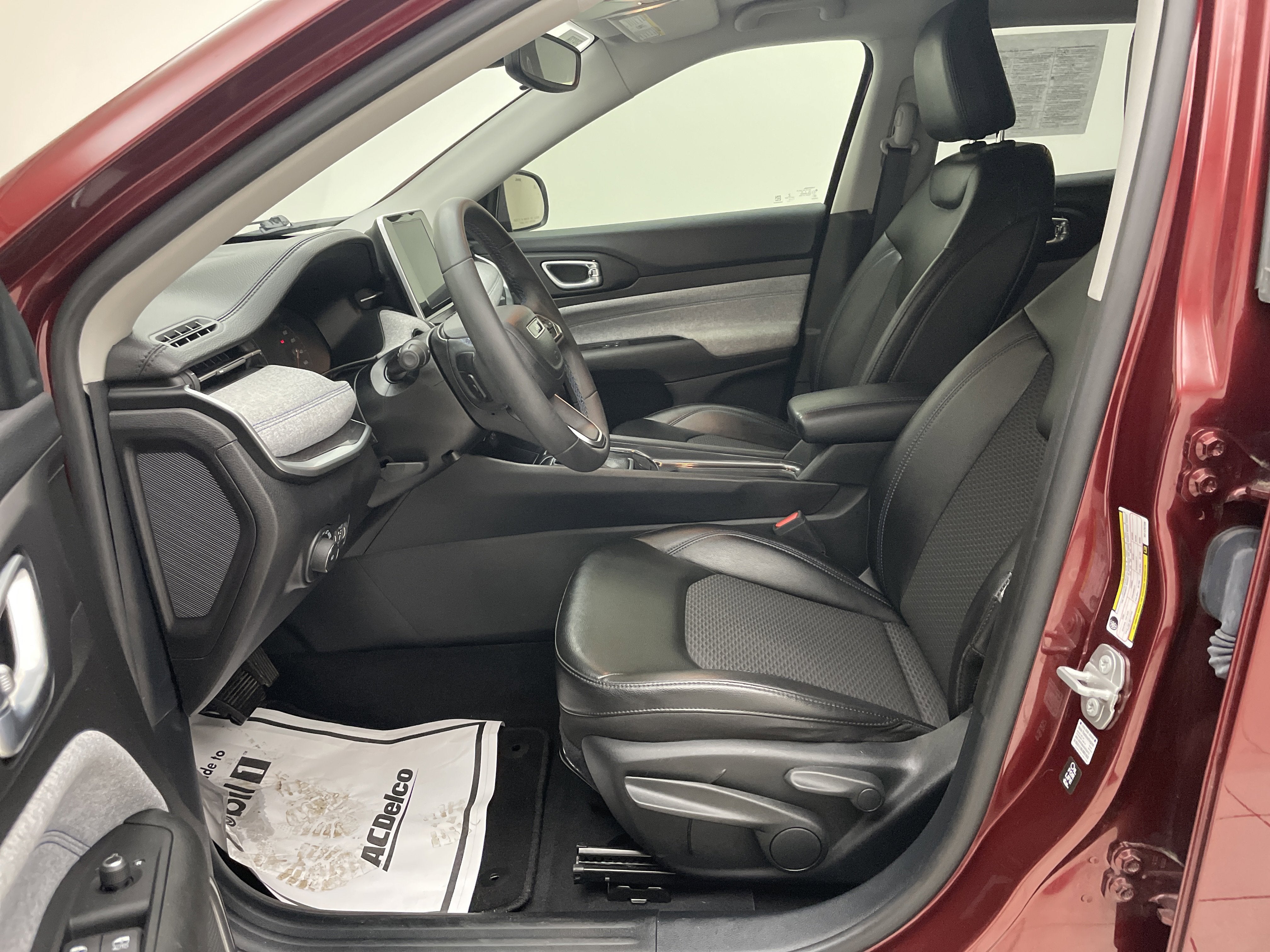 2022 Jeep Compass Latitude FWD