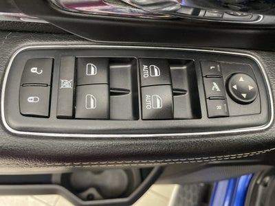 2017 RAM 2500 Laramie Crew Cab 4x4 6'4' Box