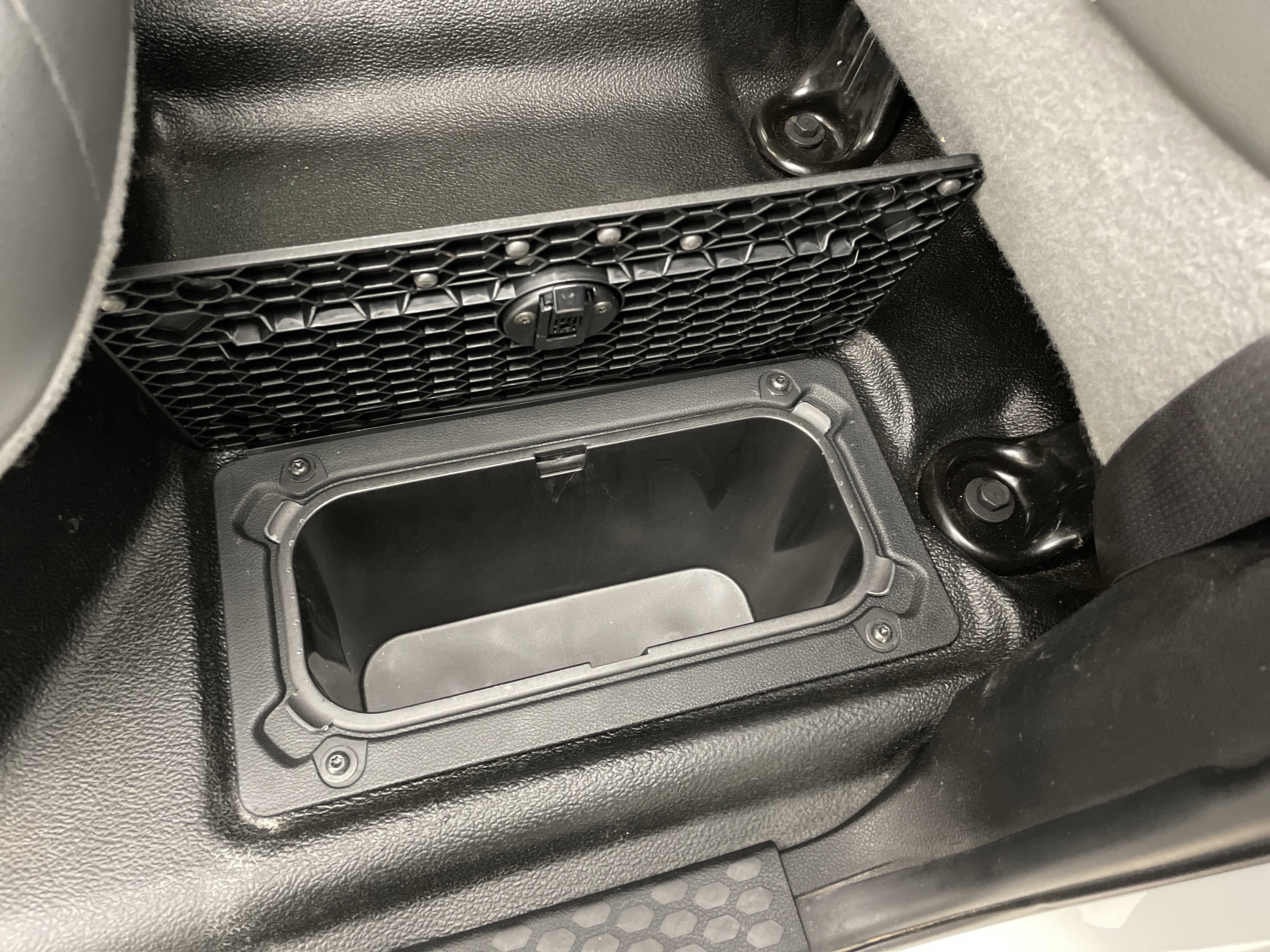 2018 RAM 2500 Tradesman Crew Cab 4x4 8' Box