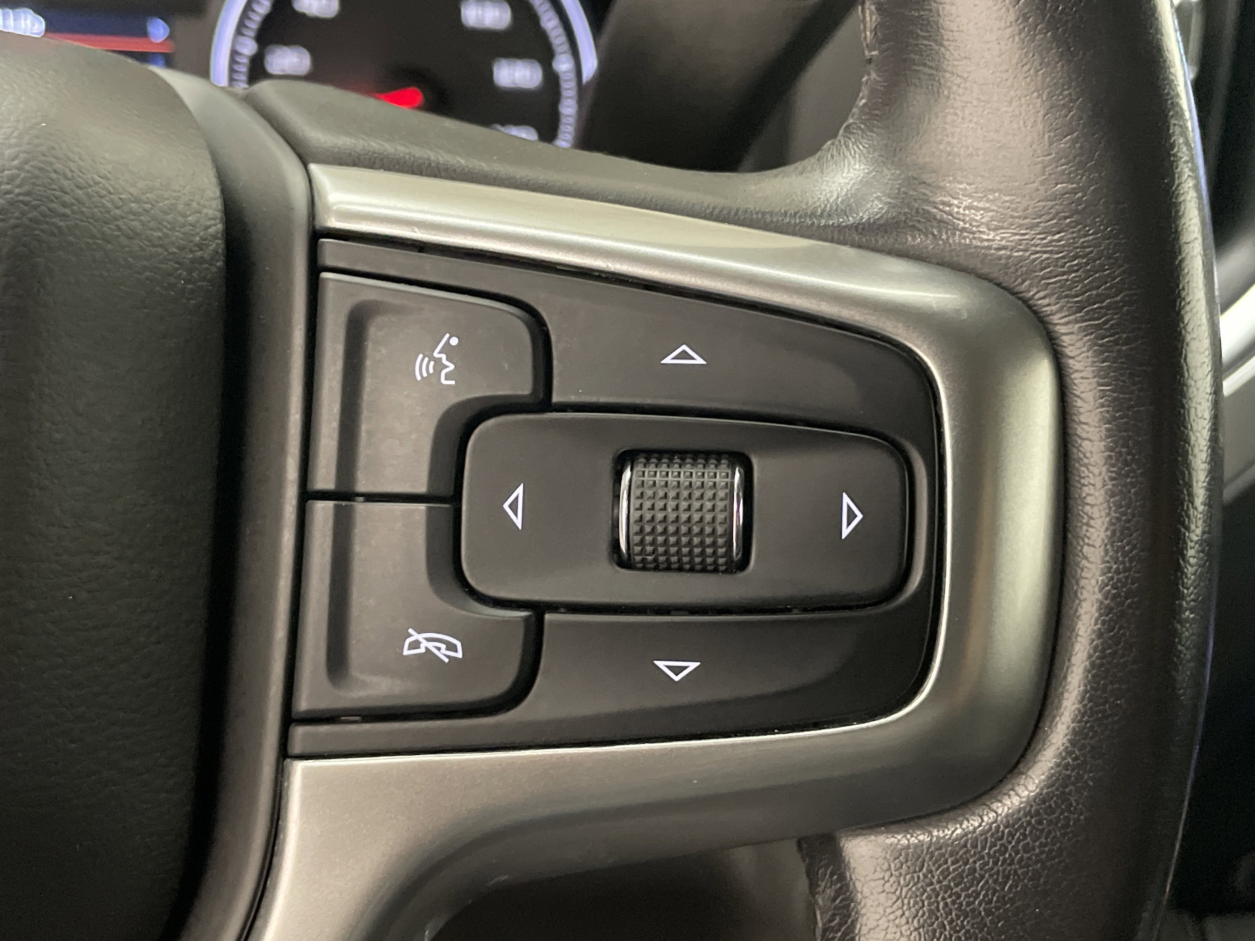 2020 Chevrolet Silverado 1500 4WD Crew Cab Short Bed RST