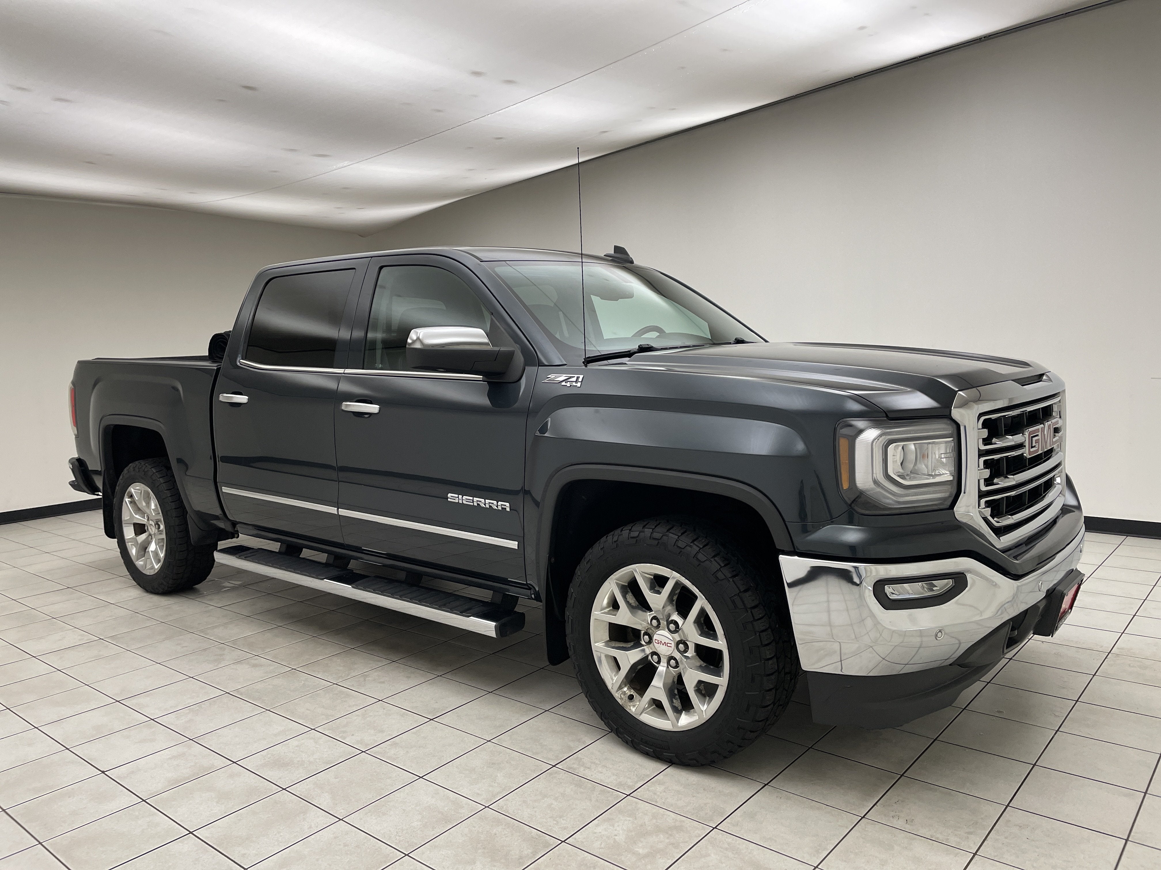 2017 GMC Sierra 1500 SLT