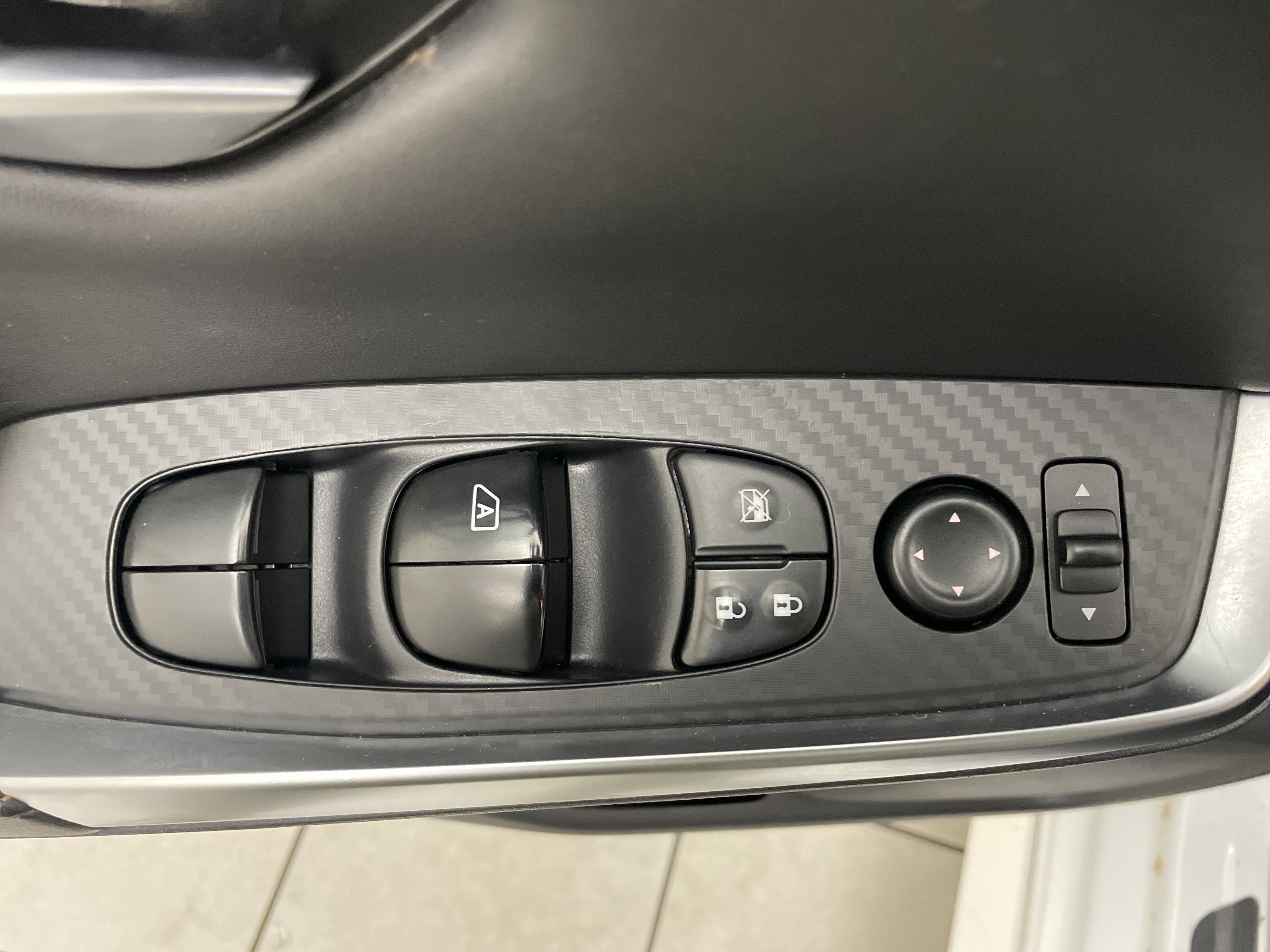 2022 Nissan Sentra SR Xtronic CVT