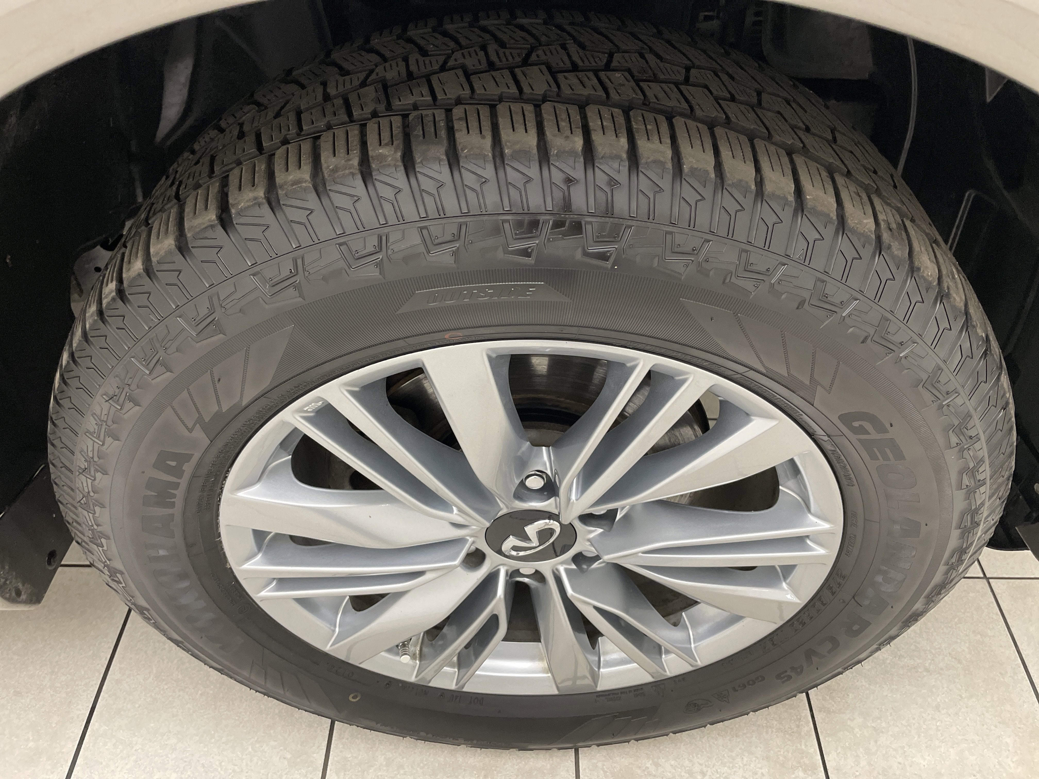 2019 INFINITI QX80 LUXE