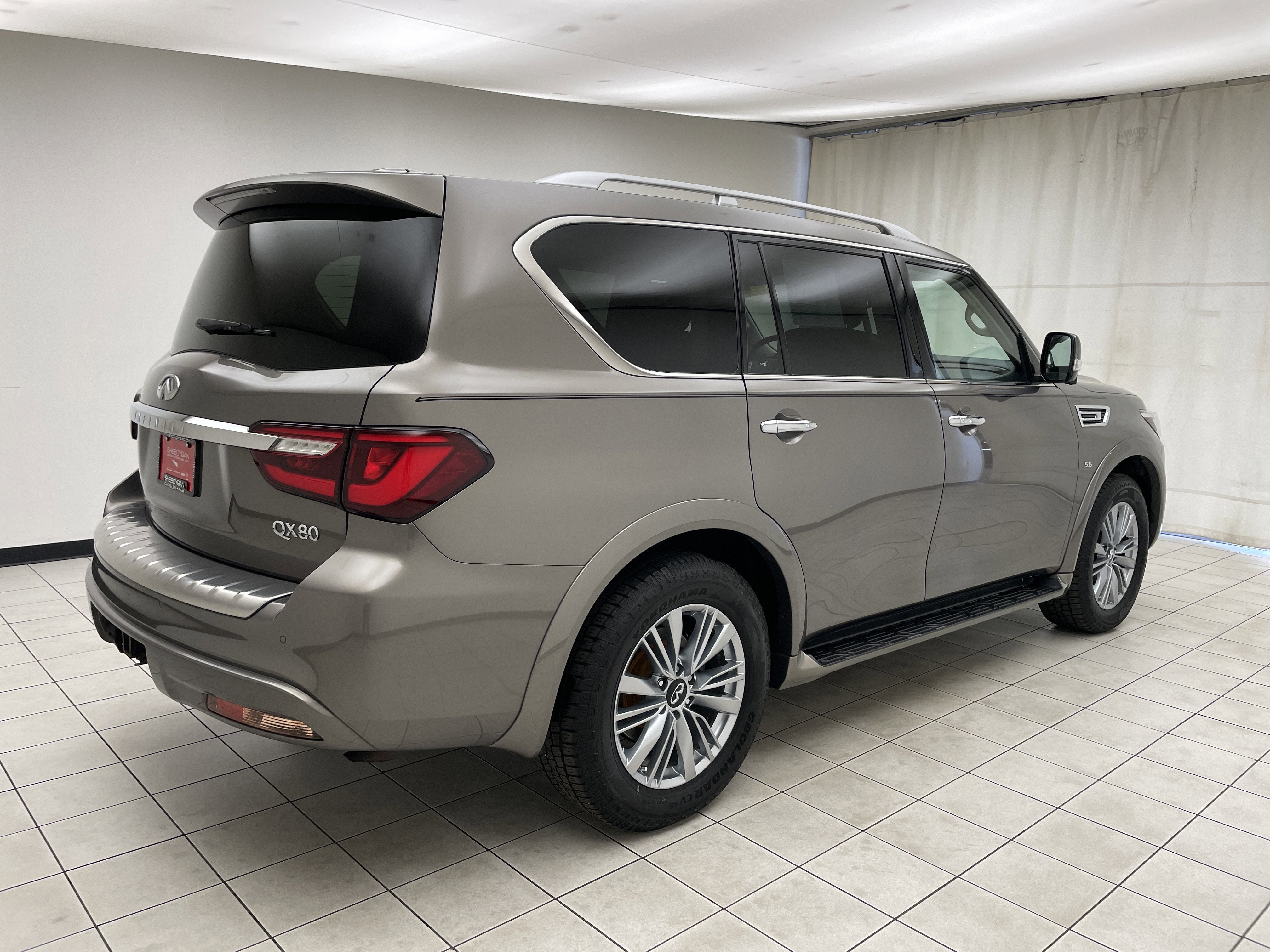 2019 INFINITI QX80 LUXE