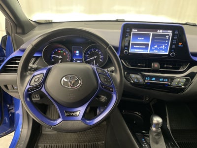 2020 Toyota C-HR LE