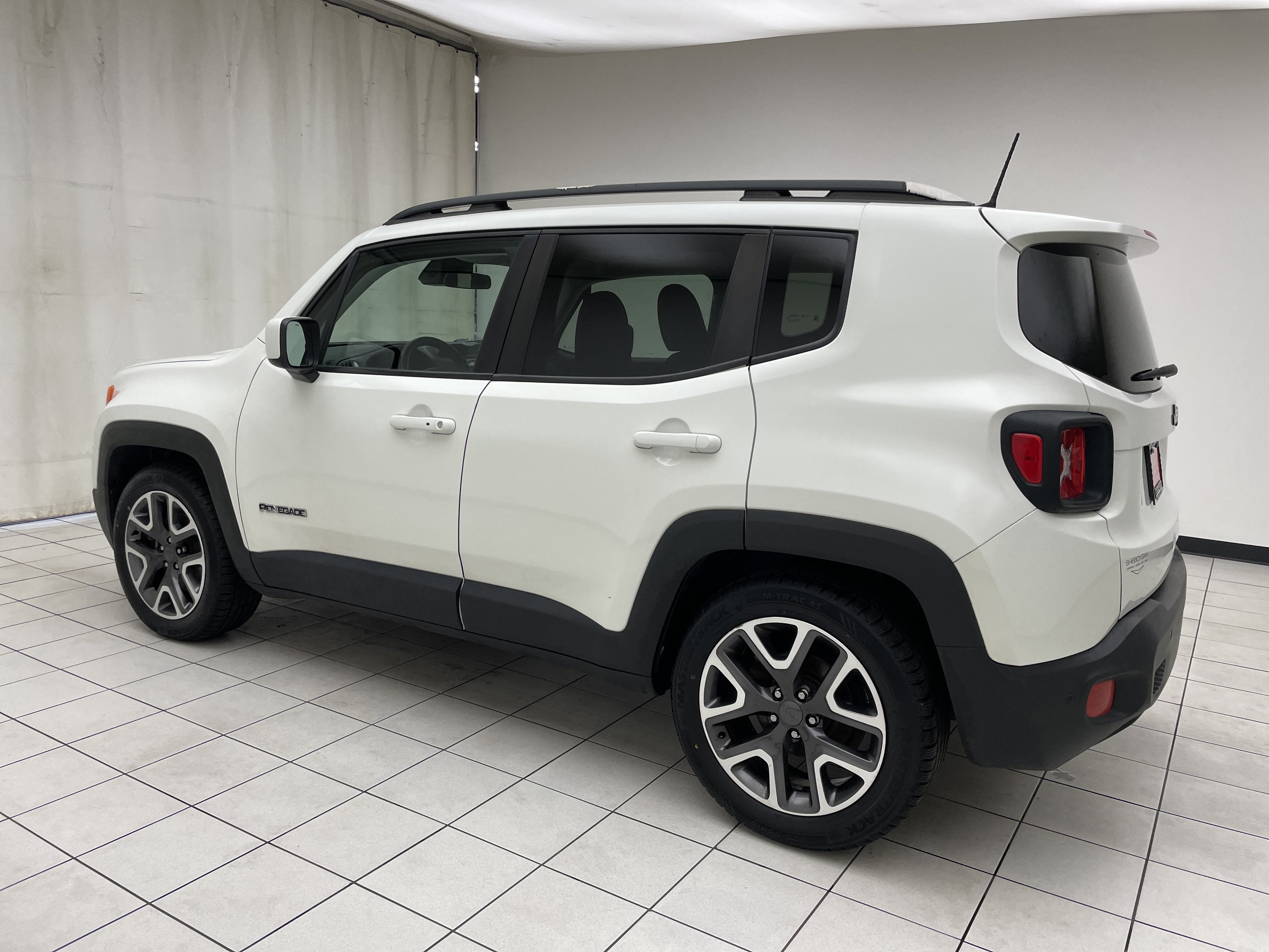 Certified 2018 Jeep Renegade Latitude with VIN ZACCJABB4JPG90278 for sale in Sheboygan, WI
