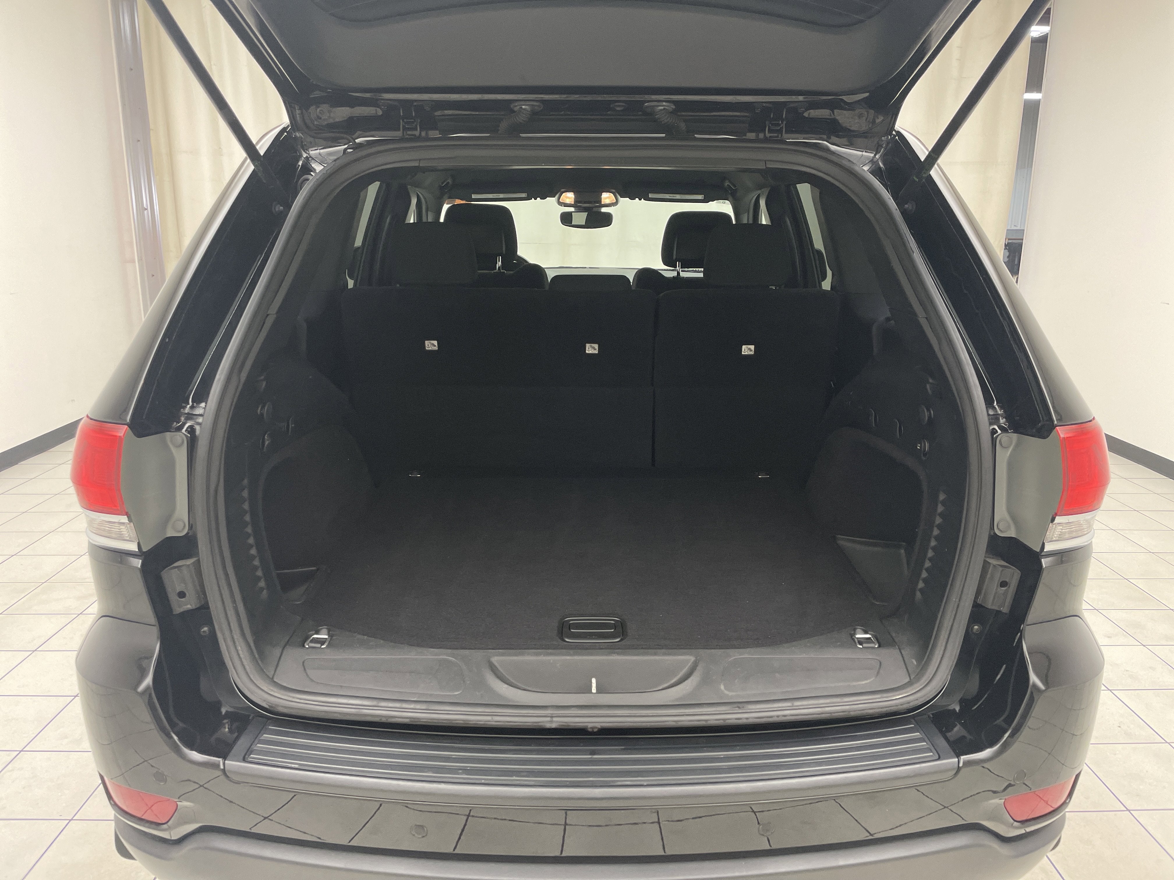 2017 Jeep Grand Cherokee Laredo 4x4