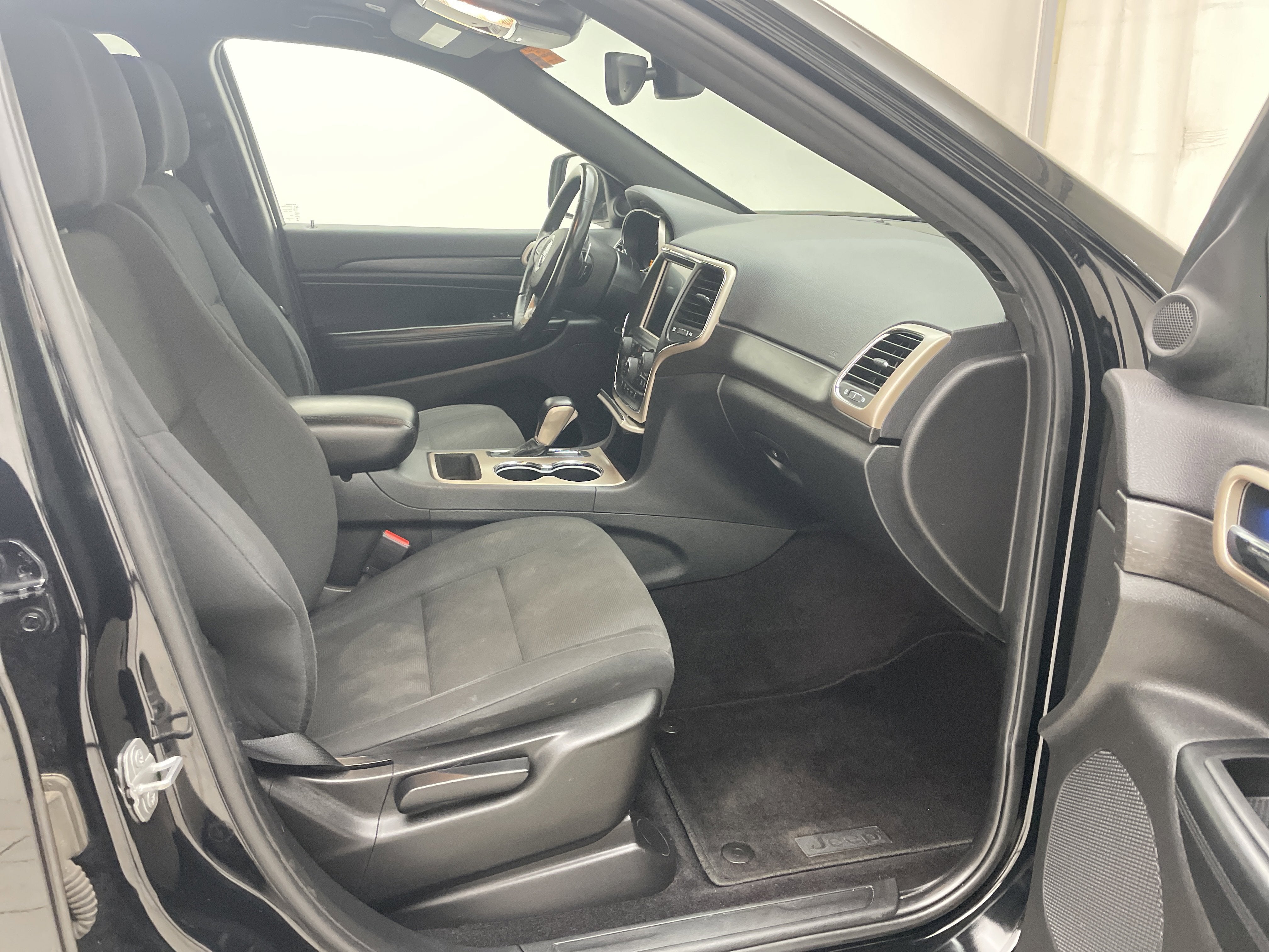 2017 Jeep Grand Cherokee Laredo 4x4