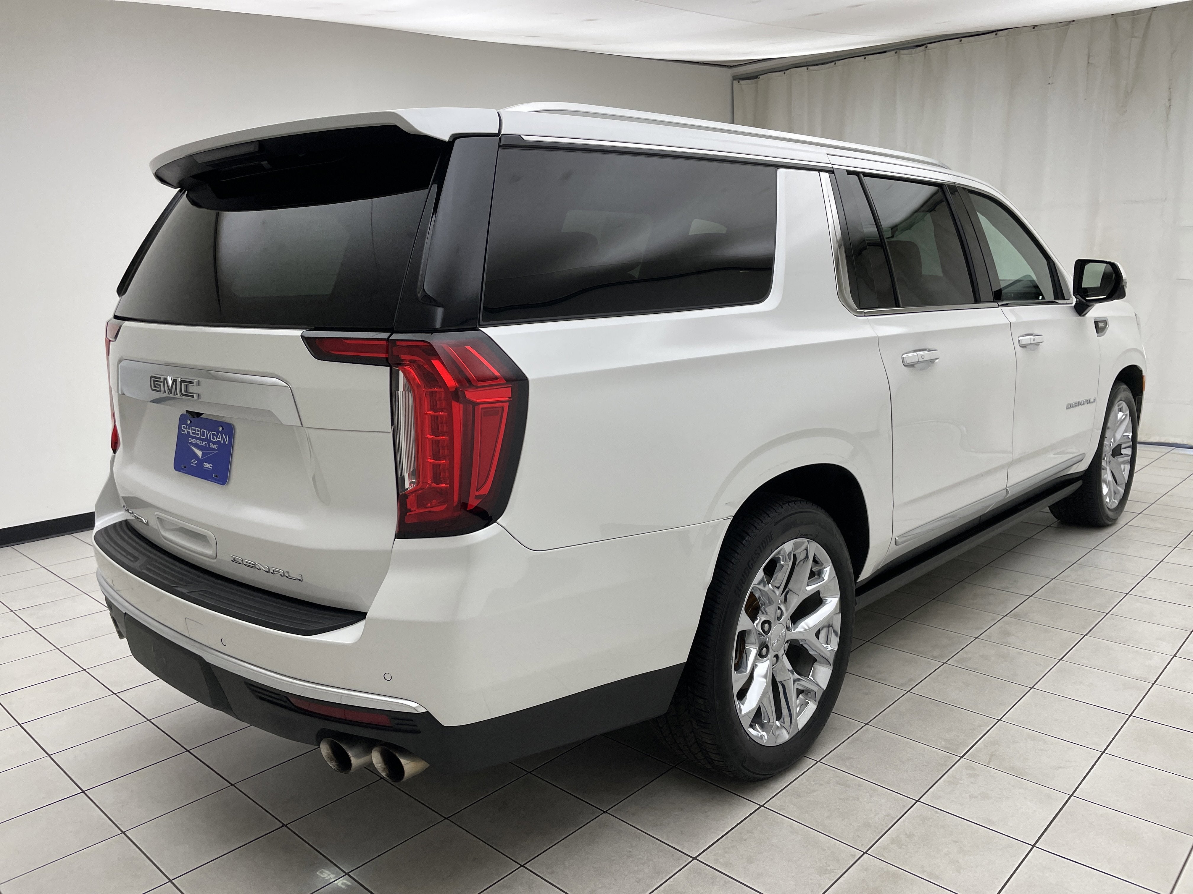 2022 GMC Yukon XL Denali