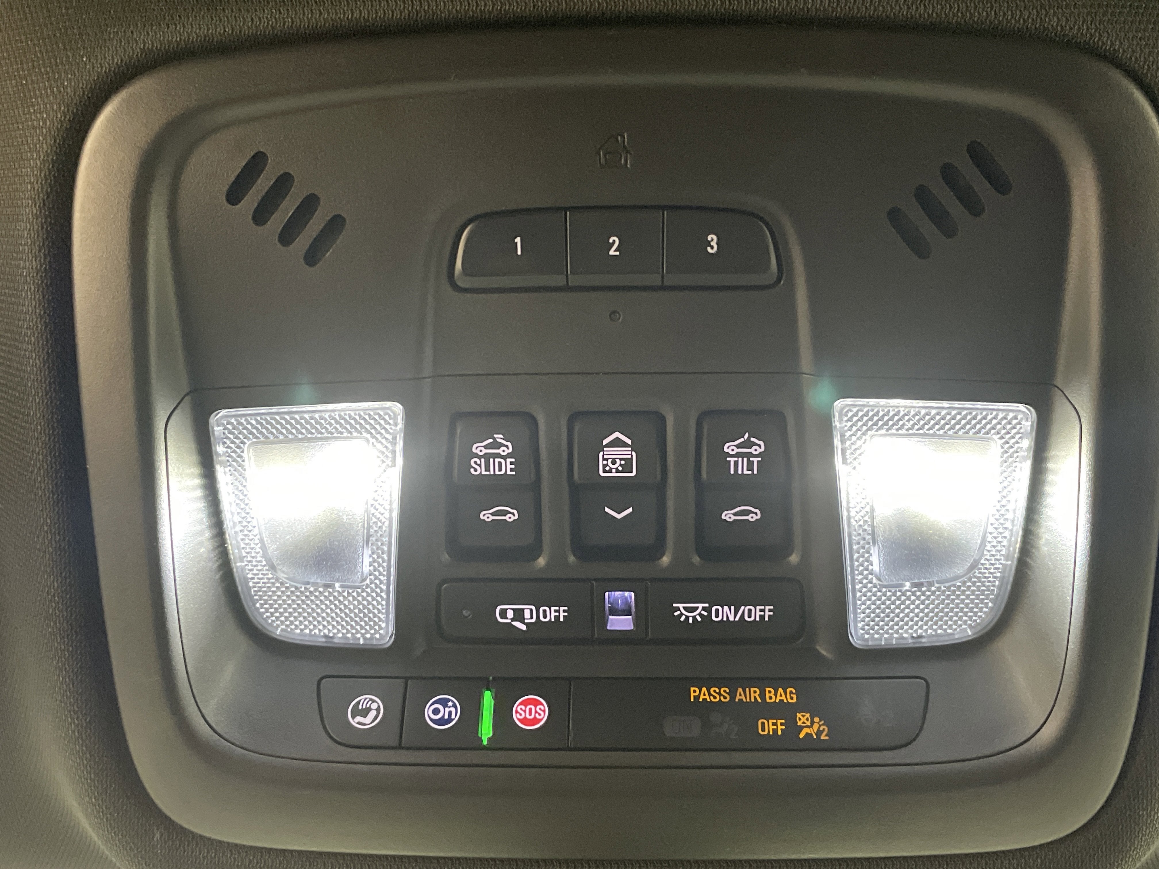 2023 Chevrolet Traverse High Country