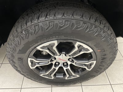 2023 GMC Canyon AT4