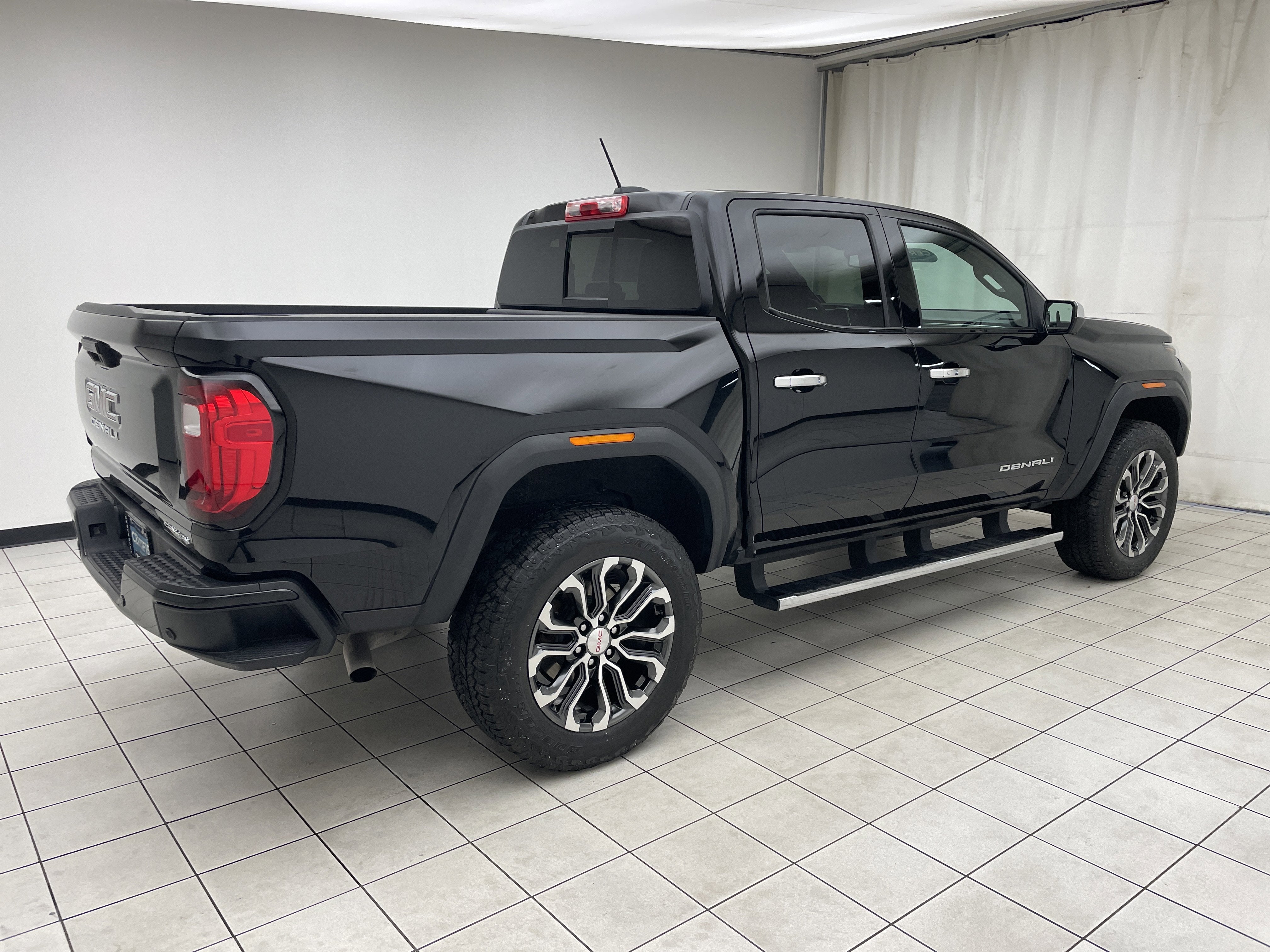 2023 GMC Canyon Denali