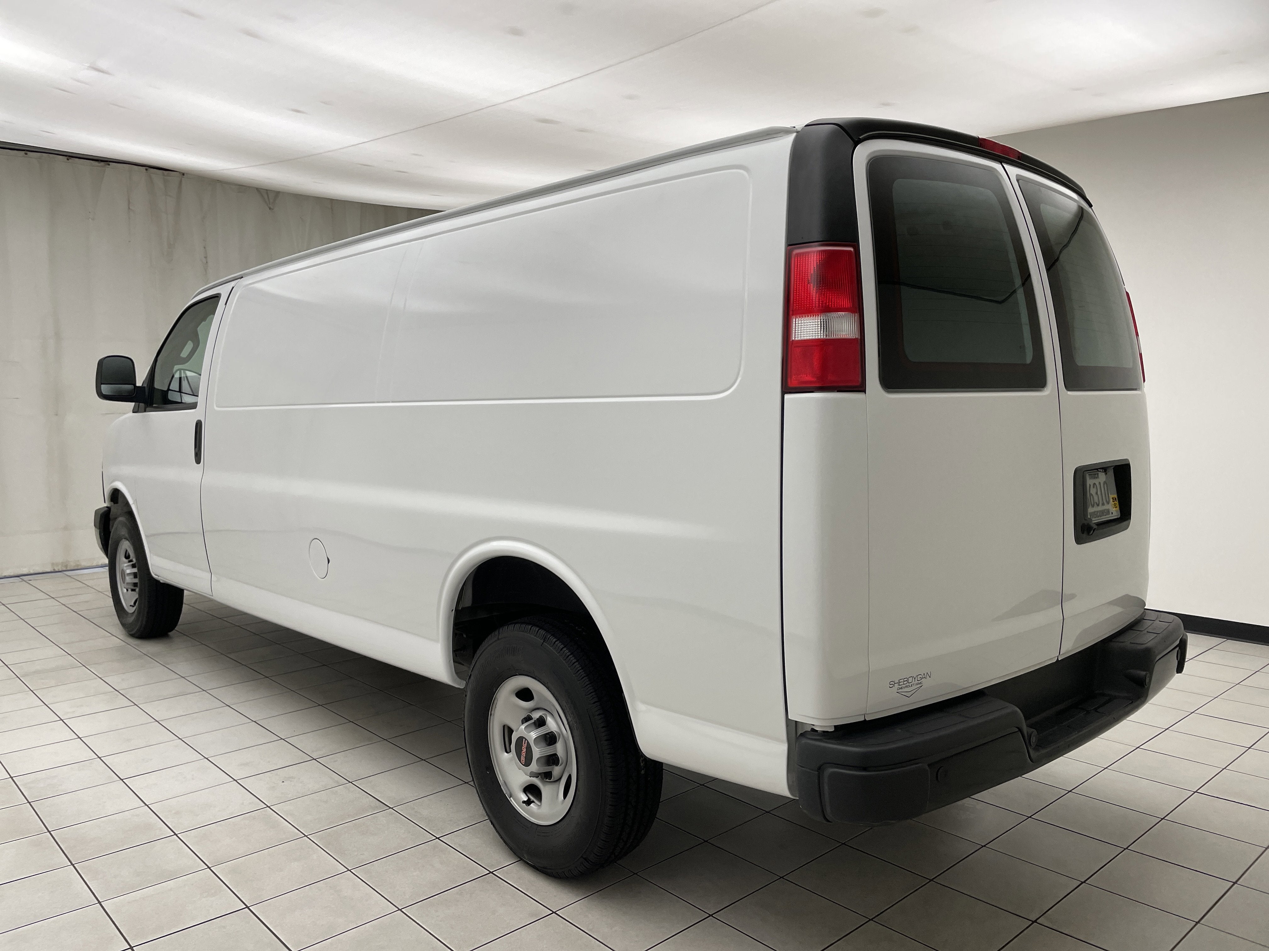 2024 GMC Savana Cargo 2500 Work Van