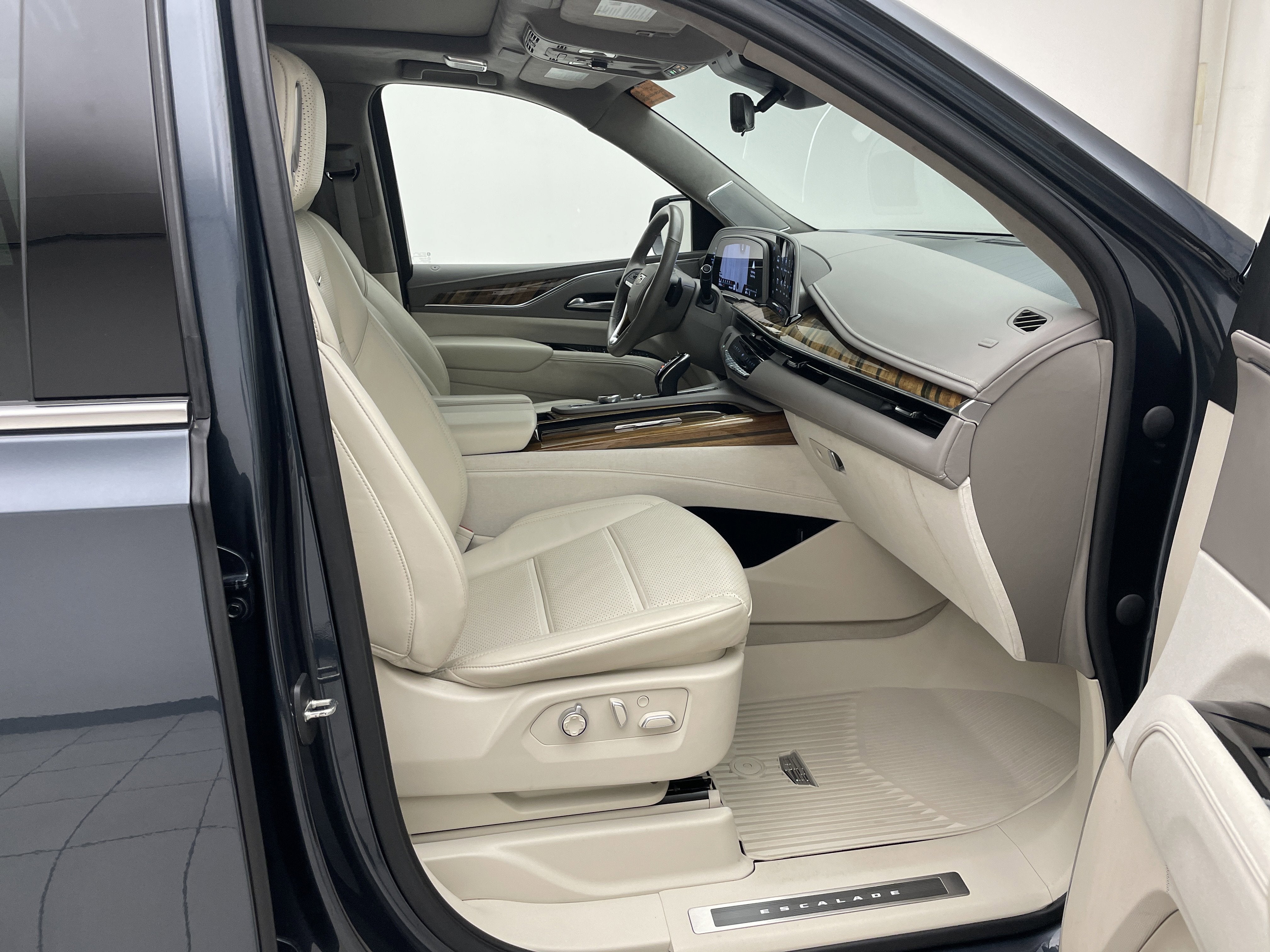 2021 Cadillac Escalade ESV Premium Luxury Platinum