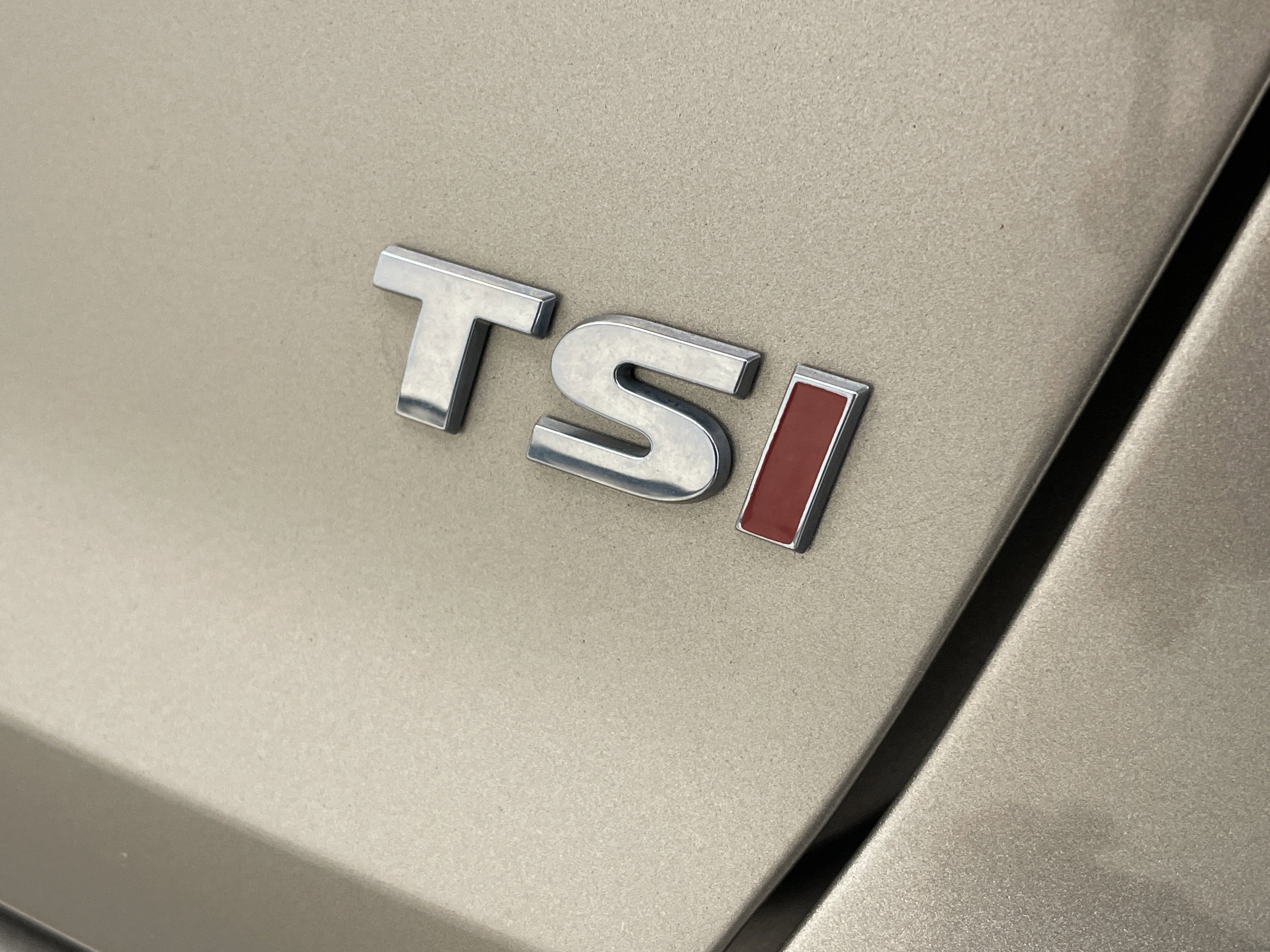 2016 Volkswagen Passat 1.8T SE