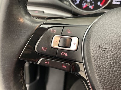 2017 Volkswagen Passat 1.8T R-Line