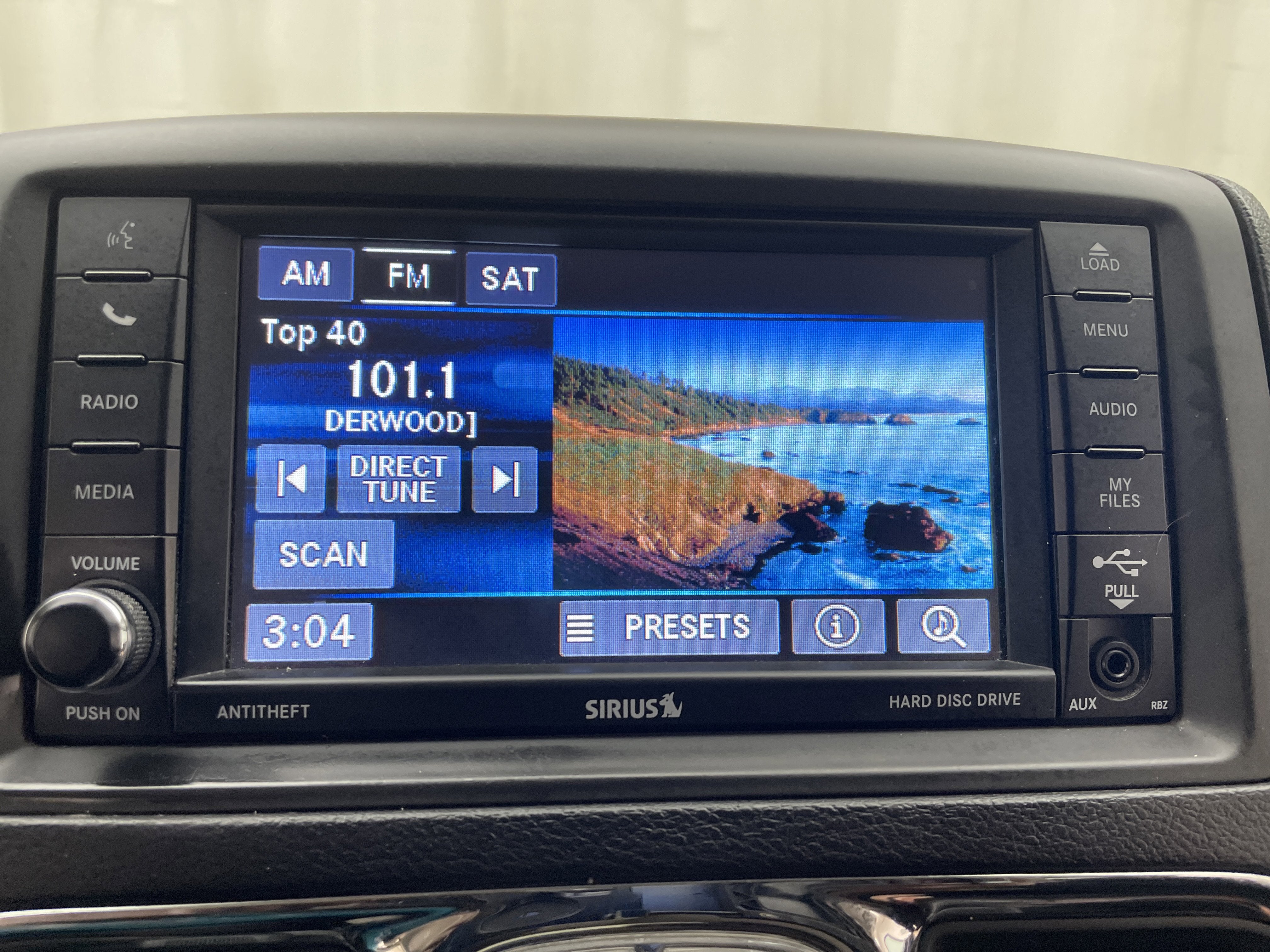 2015 Chrysler Town & Country LX