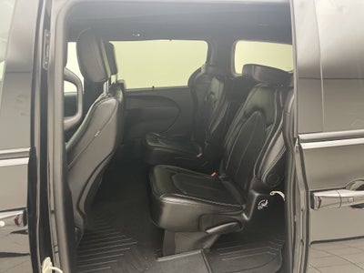 2024 Chrysler Pacifica Touring L AWD