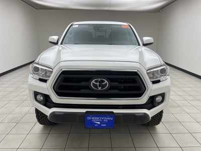 2022 Toyota Tacoma 4WD SR5
