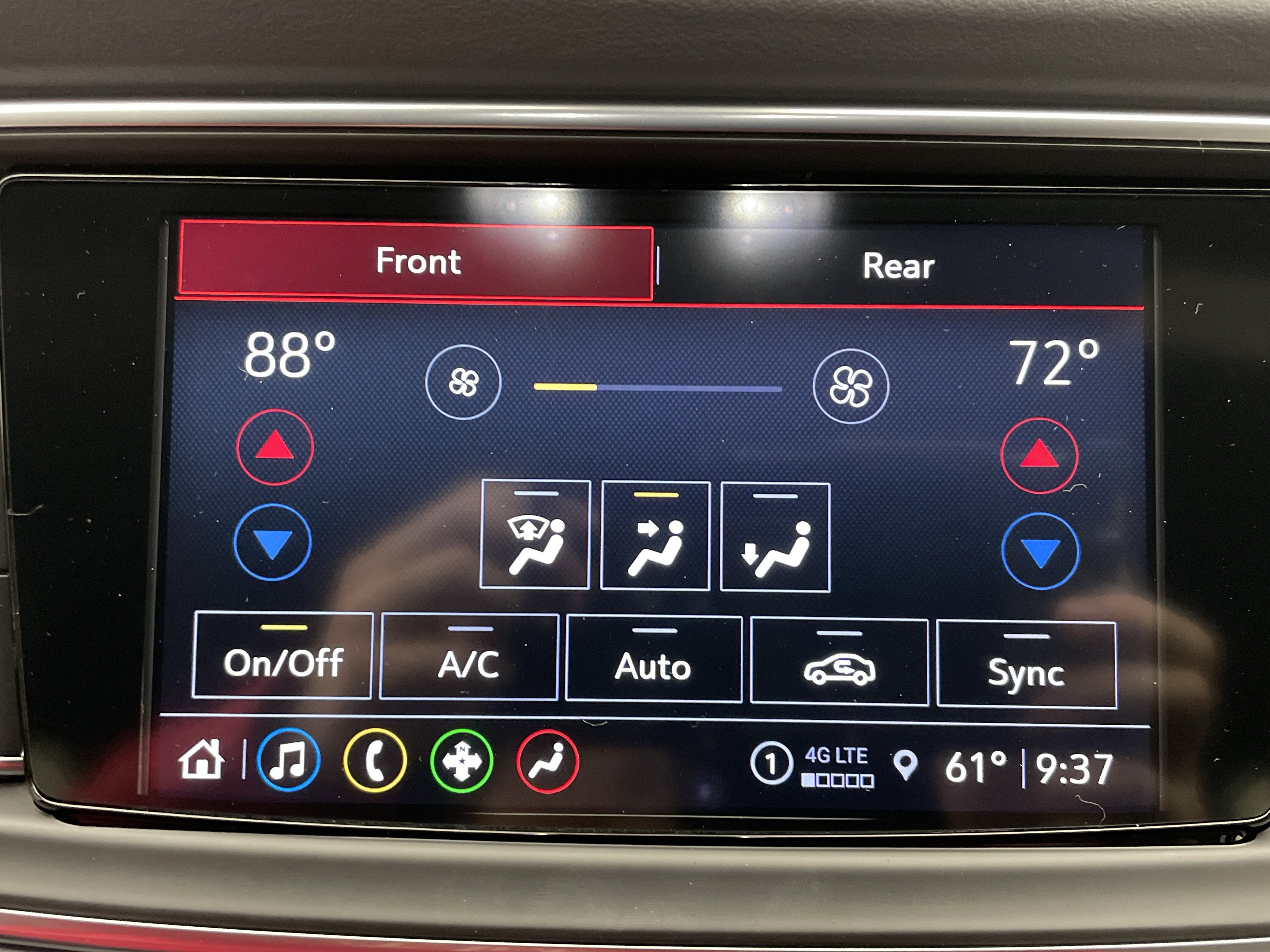 2023 Buick Enclave Essence