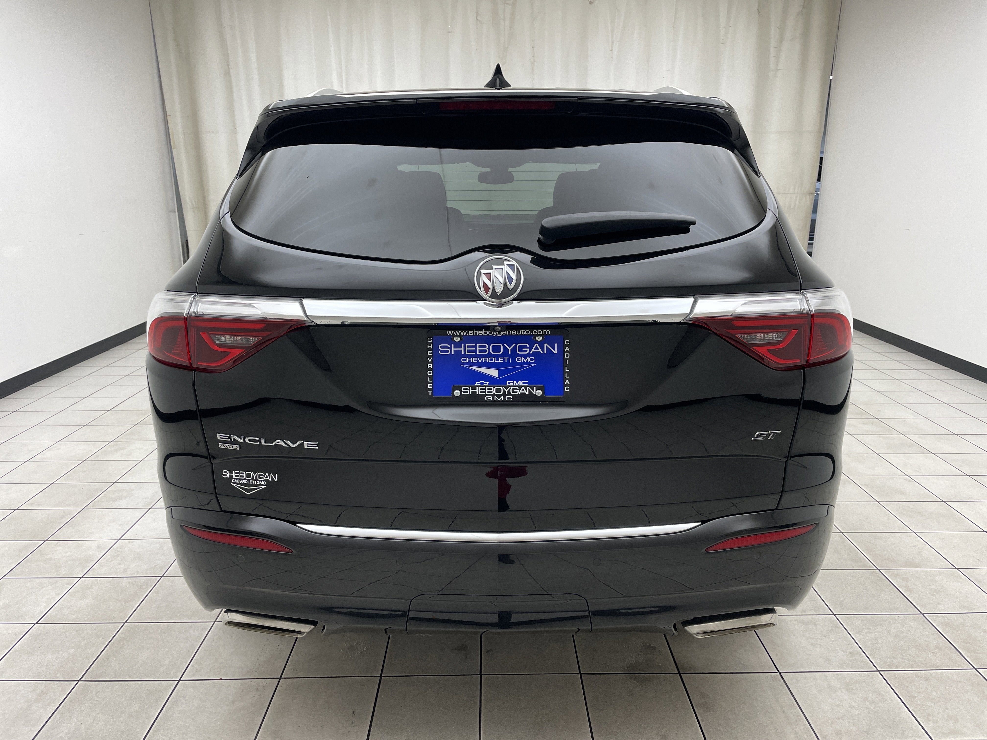 2023 Buick Enclave Essence