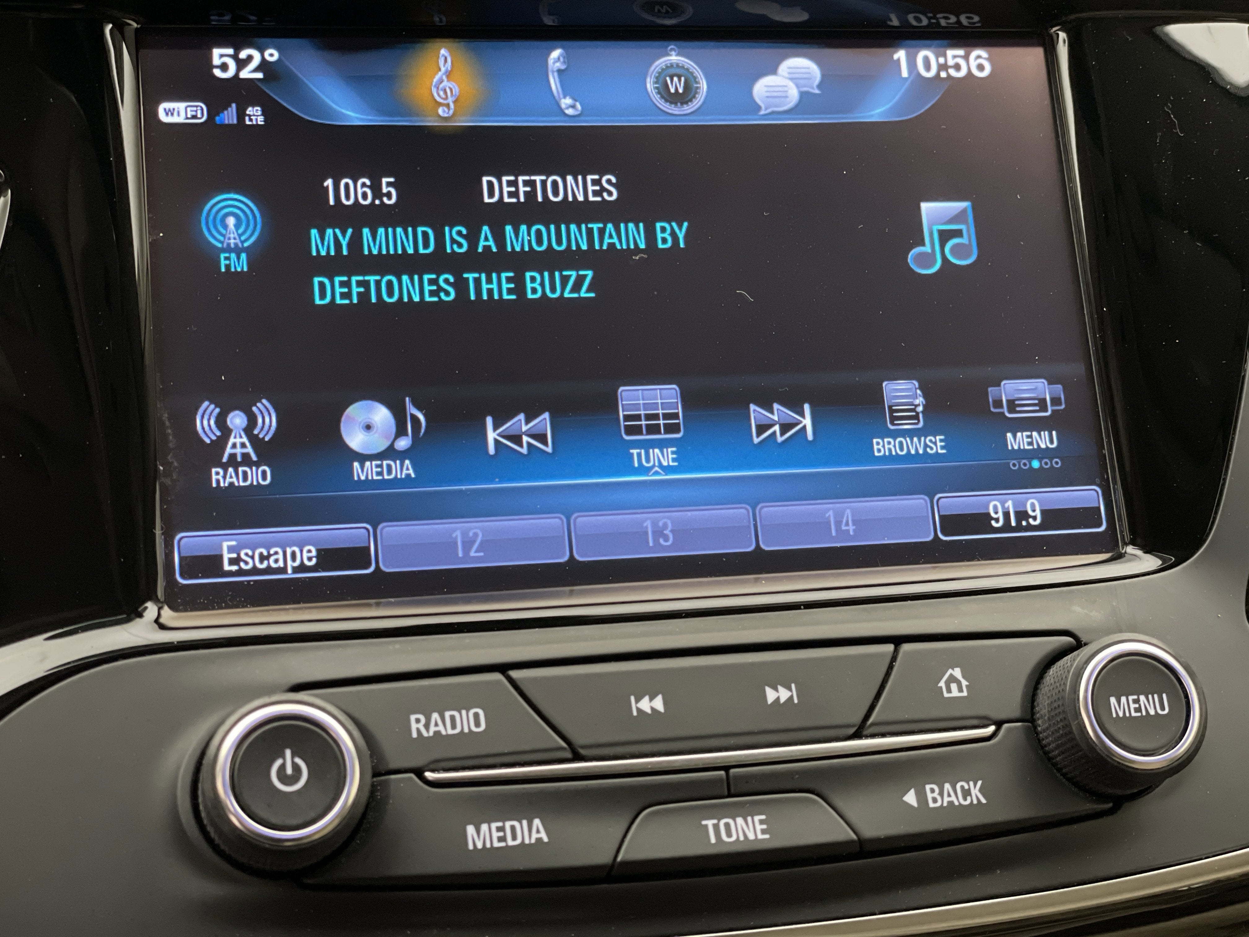 2020 Buick Envision Essence Group